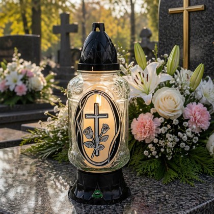 znicz parafinowy ze srebrnym krzyżem