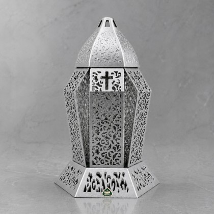 znicz srebrny lampion 30 cm z  ażurowymi ramkami